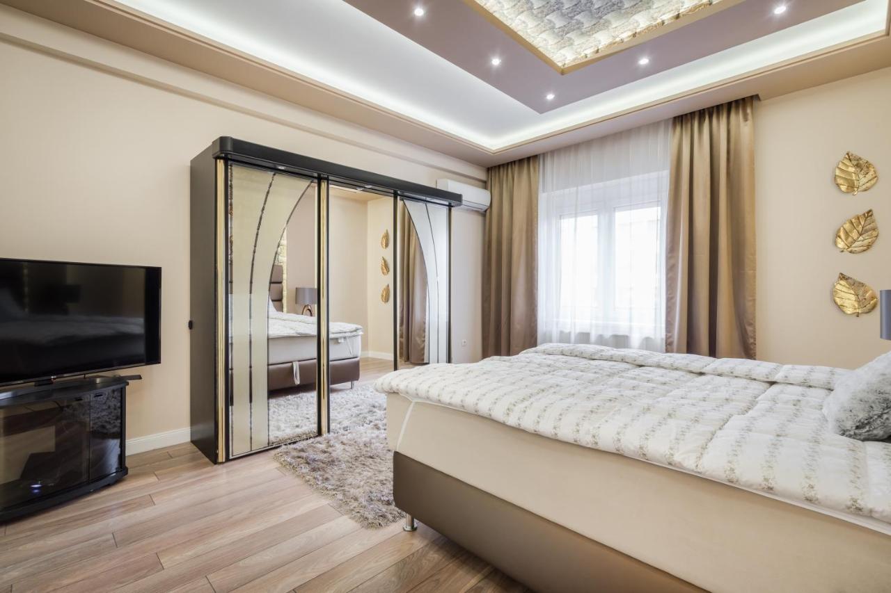 Bpr Ethereal Panoramic Suite With A/C & Balcony Budapest Exteriör bild