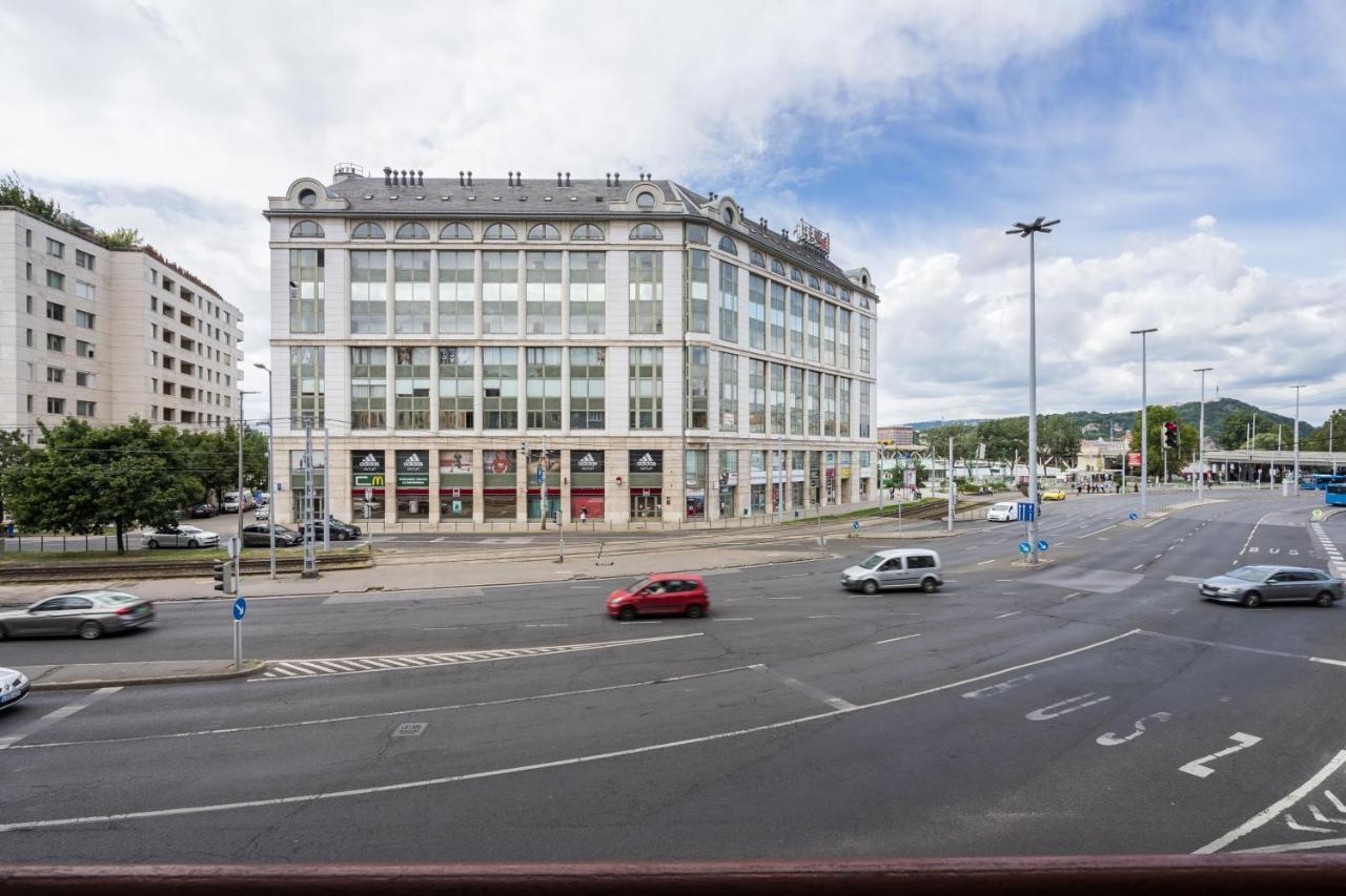 Bpr Ethereal Panoramic Suite With A/C & Balcony Budapest Exteriör bild