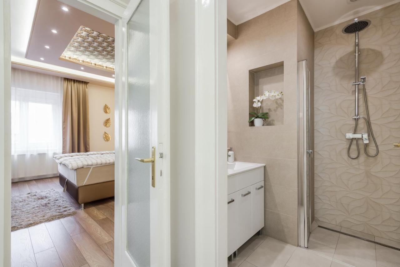 Bpr Ethereal Panoramic Suite With A/C & Balcony Budapest Exteriör bild