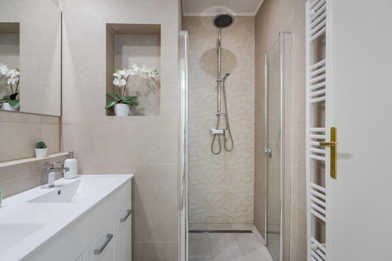 Bpr Ethereal Panoramic Suite With A/C & Balcony Budapest Exteriör bild